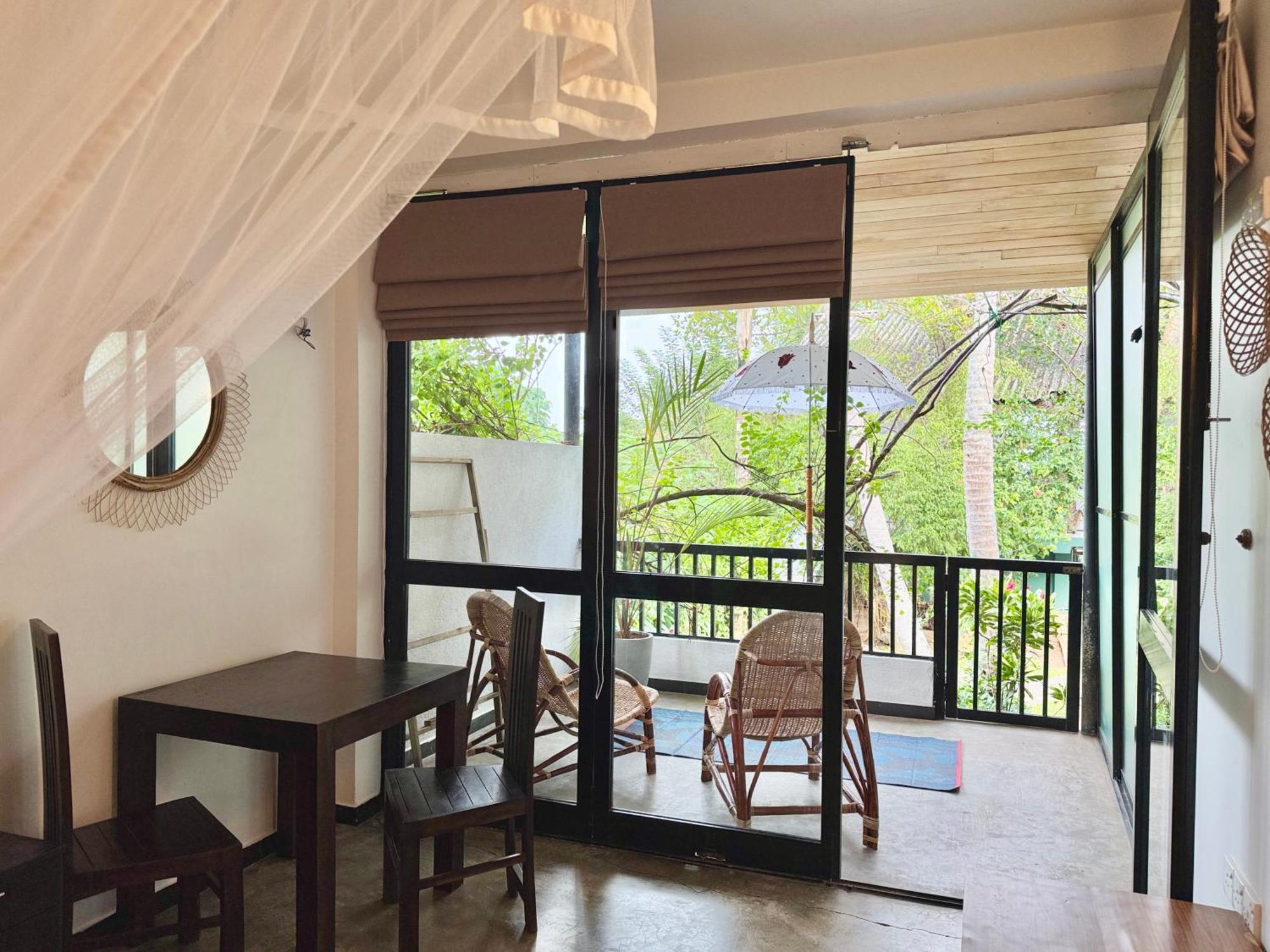 Swastha Ayurveda Villa Хіккадува Екстер'єр фото