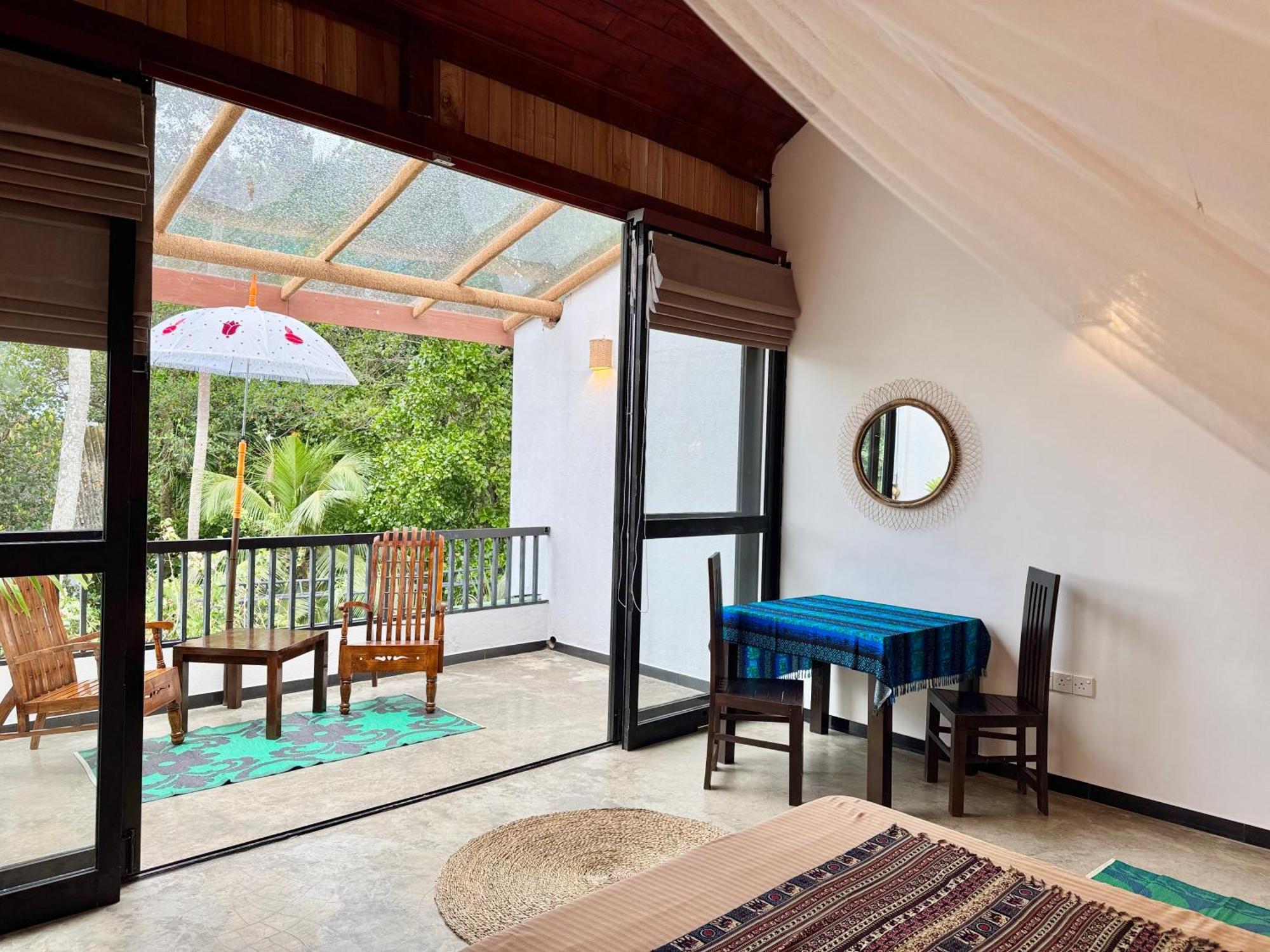 Swastha Ayurveda Villa Хіккадува Екстер'єр фото